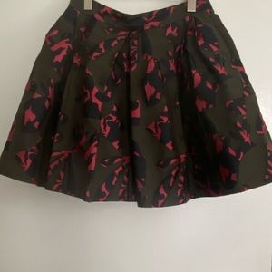 Olive mini flirty skirt